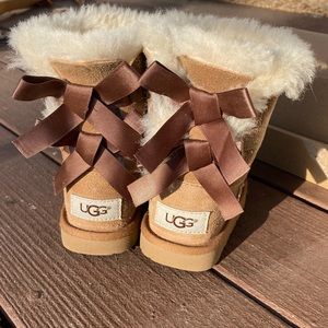 Bailey Bow Too Ugg Boots